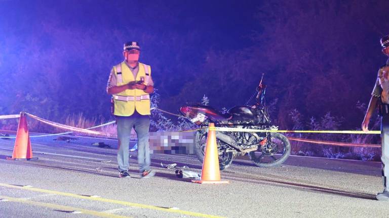Un menor de edad murió tras un accidente en motocicleta ocurrido en el Ramal Aeropuerto, en Mazatlán.