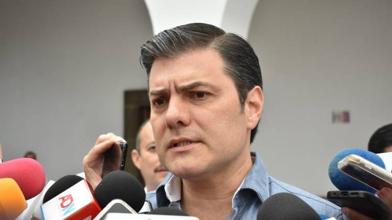 El Alcalde de Culiacán, José Ernesto Peñuelas Castellanos, descartó que vaya a haber cambios en su gabinete.