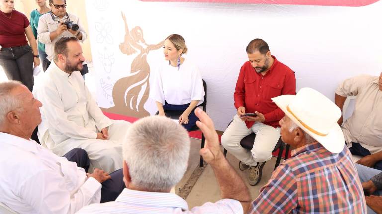 En la comunidad de El Pozole llevan a cabo la audiencia Contigo Mazatlán.