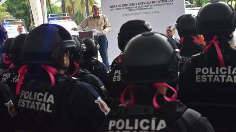 Rinde protesta la Unidad de Policía de Género de Sinaloa
