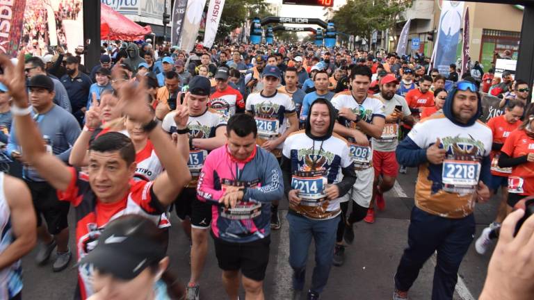 Gran participación de la UAS en el XXXII Maratón Internacional de Culiacán 2023.