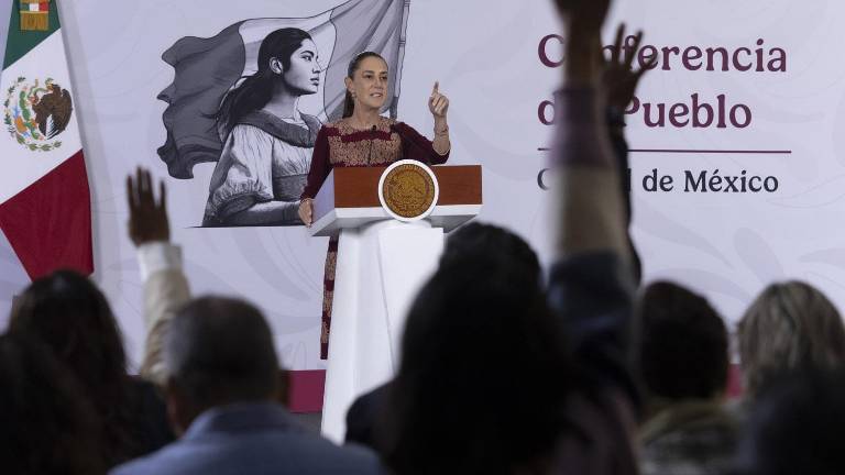La Presidenta de México Claudia Sheinbaum Pardo habla sobre los cuestionamientos de Estados Unidos a la frontera.