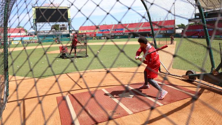 El plantel completo entrenó en una sola sesión matutina en el estadio Teodoro Mariscal.