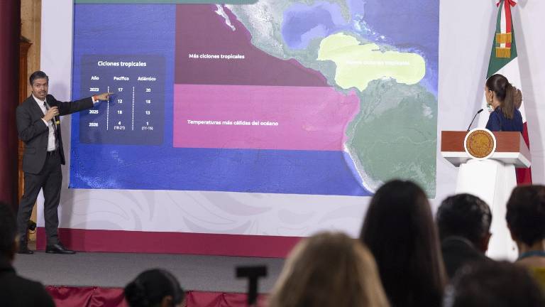 El Gobierno de México alista un sistema de alerta por teléfonos ante pronósticos de huracanes.