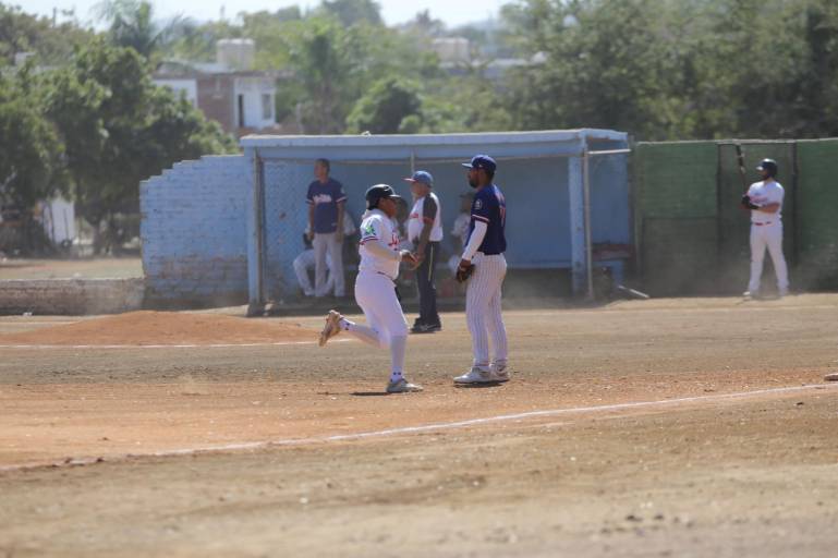 Camacho del Verde sella importante victoria en Liga BC del Polluelos