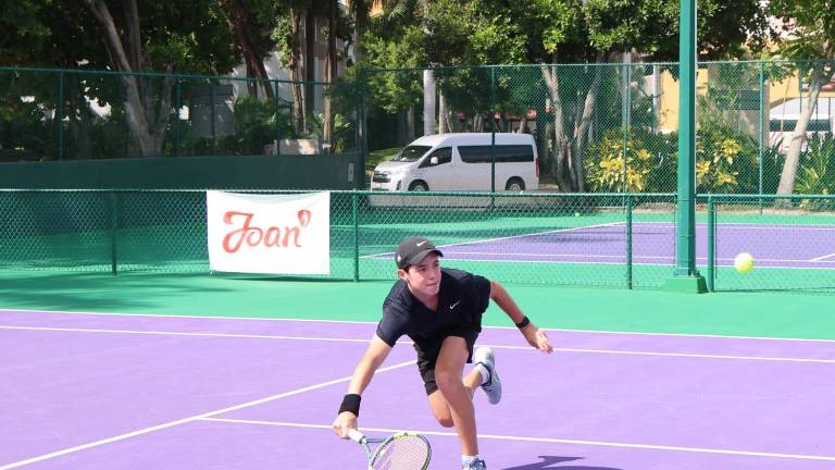 Jerónimo Velazco logró el triunfo en par de sets sobre el sonorense Roberto Karam.