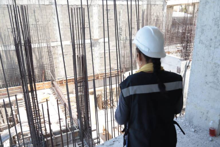 Albañiles festejarán su día con empleo