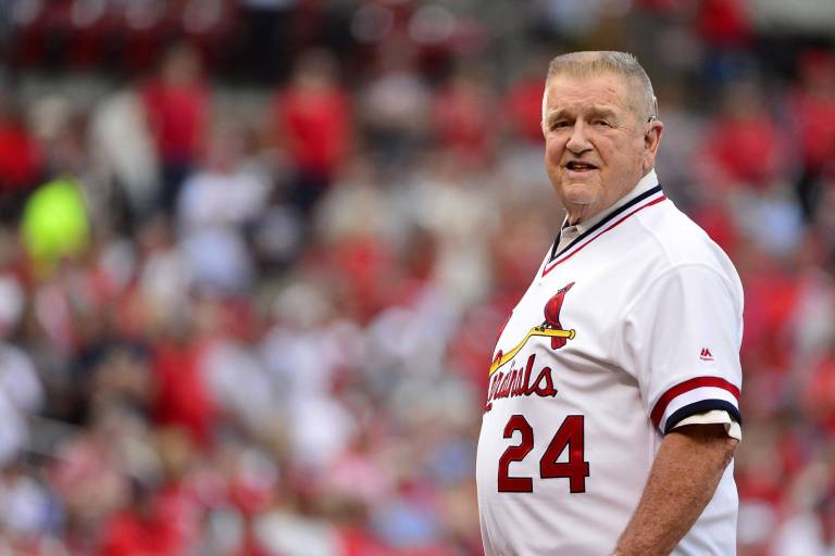 Whitey Herzog, manager Salón de la Fama, falleció a los 92 años