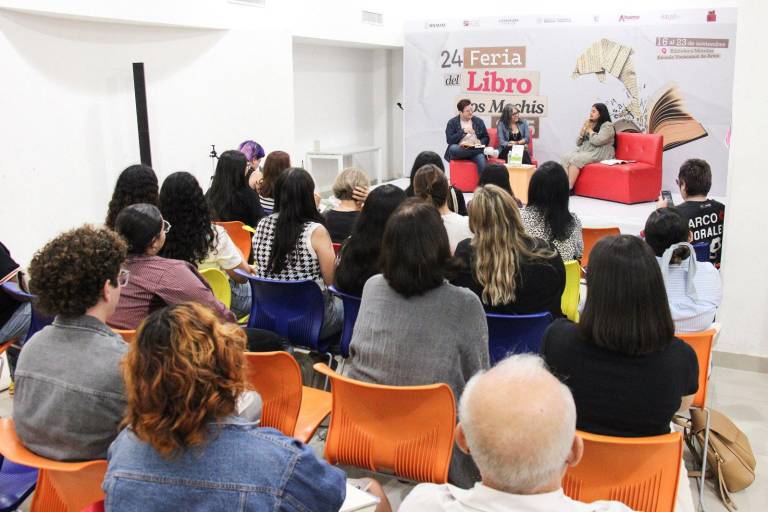 Entre libros y espectáculos, los últimos días de la FIL de Los Mochis