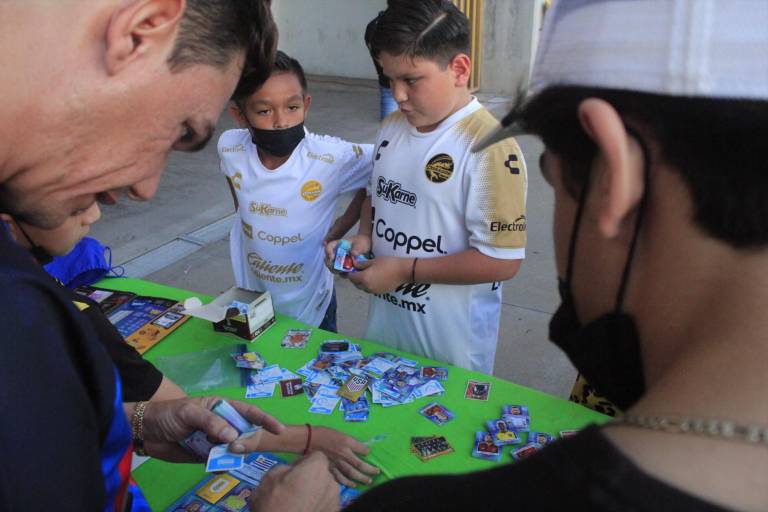 Habrá nuevo intercambio de estampas mundialistas en el Estadio Dorados