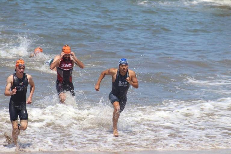 Convocan a mazatleco ‘Perrón’ Zazueta a la preselección nacional de triatlón
