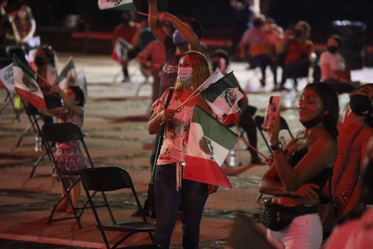 Los sinaloenses gritan ¡Viva México!