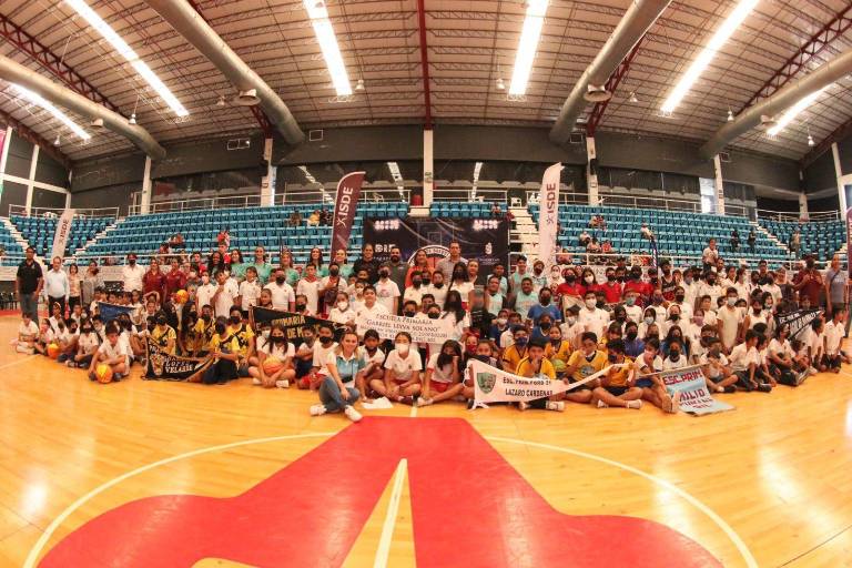 DIF Municipal y Venados Basketball movilizan a 170