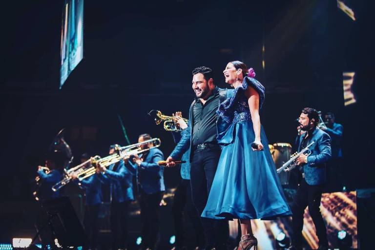 Banda MS triunfa de nueva cuenta en el Madison Square Garden; Natalia Jiménez la acompaña