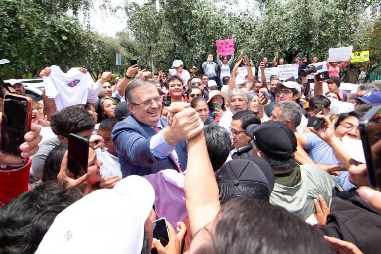 Ebrard afirma que no renunciará a Morena, pero pide revisar a encuestadoras