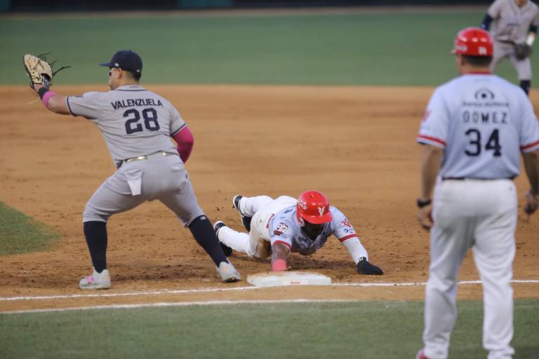 Los Venados de Mazatlán reaccionaron, pero no pudieron evitar la barrida en casa.