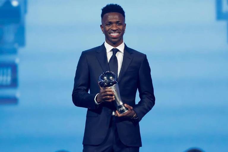 Vinicius y Bonmatí son elegidos los mejores de 2024 por la FIFA