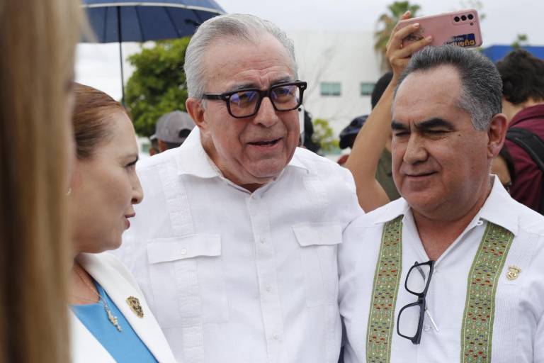 Todas las universidades piden apoyo financiero a Gobierno, pero tienen el mismo problema: Gobernador