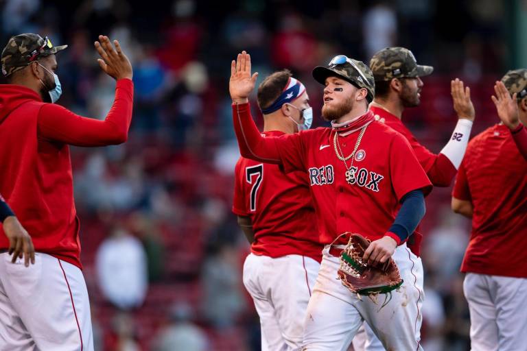 Alex Verdugo festeja en paliza de Boston ante Anaheim