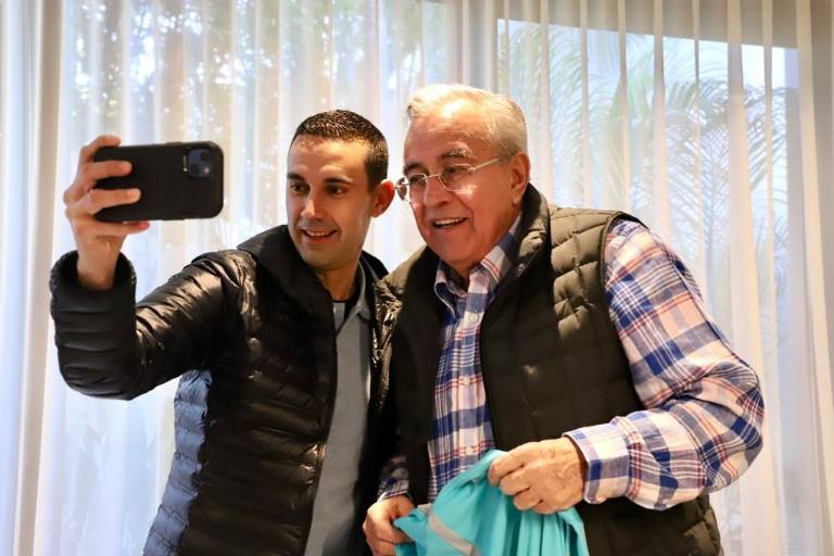 Rocha Moya recibe a árbitro mundialista César Ramos
