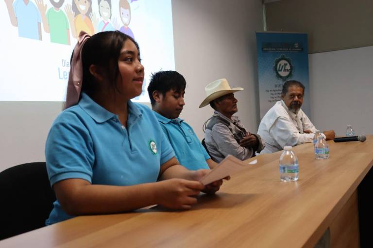 Benefician con beca “Jóvenes Escribiendo el Futuro” a 810 estudiantes de UTEsc
