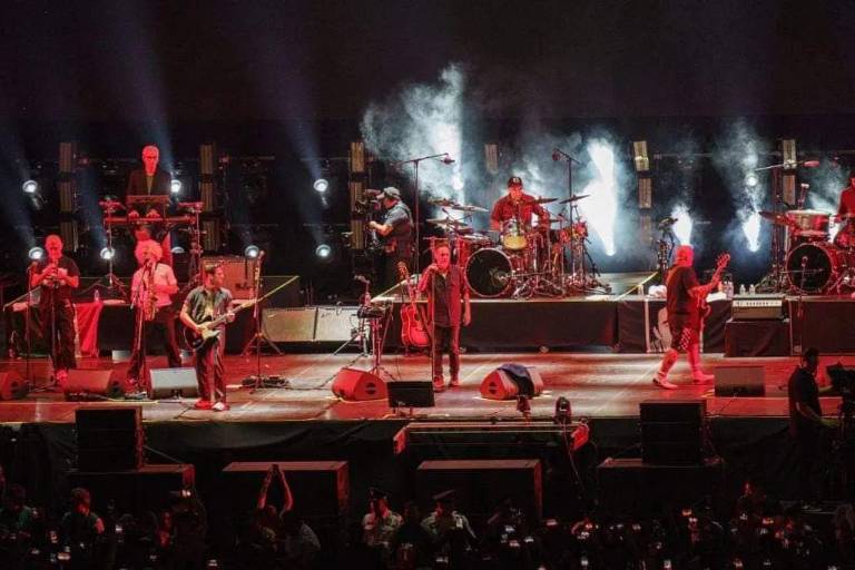 Rompen récord Los Fabulosos Cadillacs en el Zócalo