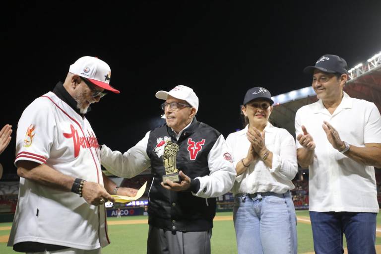 Leovi Carranza, reconocido como Orgullo Mazatlán 2025