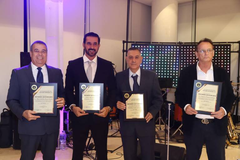 Martín Luis Morales rinde protesta como presidente de los abogados