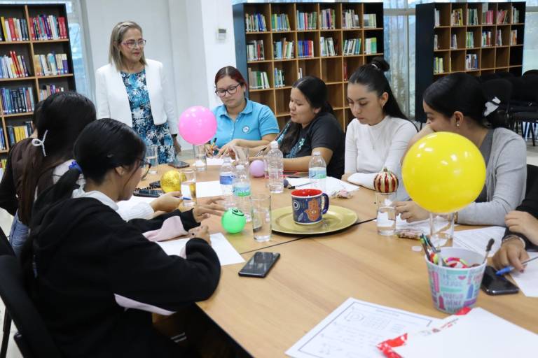 Benefician con beca “Jóvenes Escribiendo el Futuro” a 810 estudiantes de UTEsc