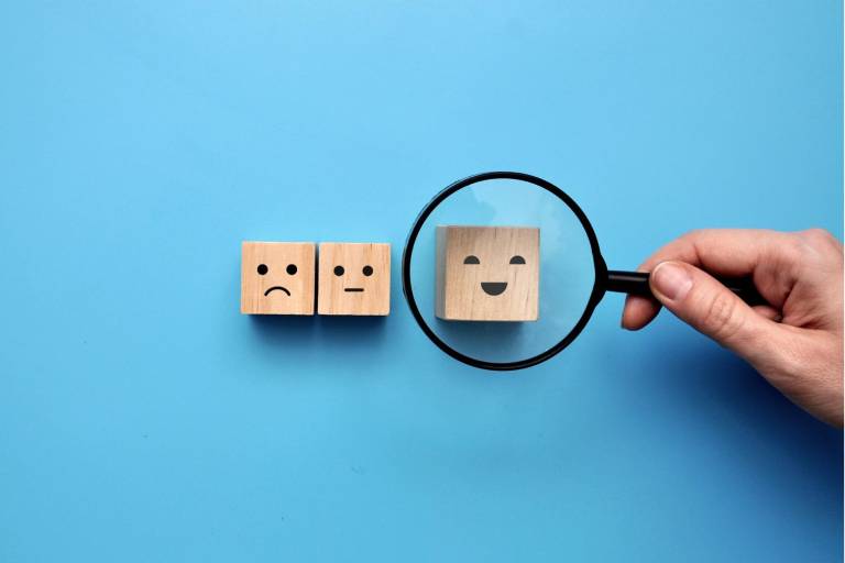 Adelante con realismo optimista