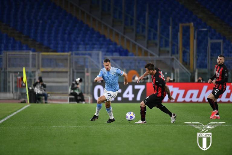 Joaquín Correa tumba al Milan y agrega al Lazio a la pelea por la ‘Champions’