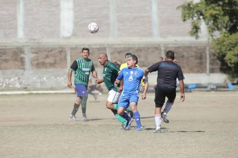 Oldies Yakama amplia diferencia en Torneo de 55 años y más