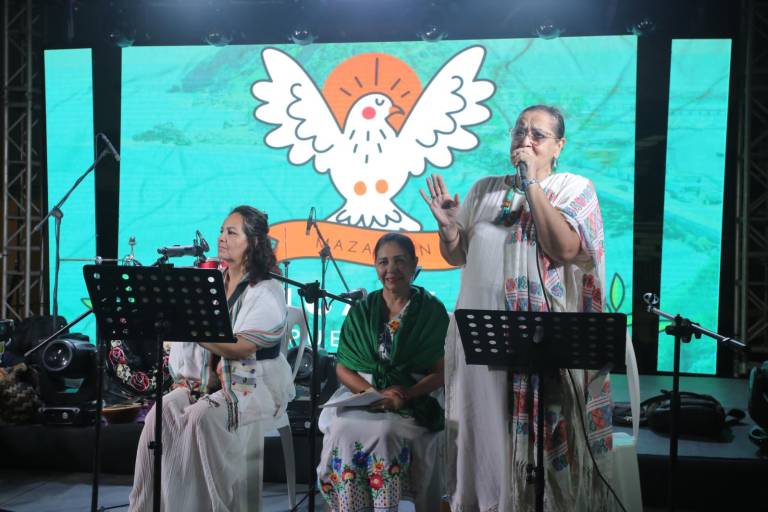 Combinan artistas locales música y paz en concierto cultural en Mazatlán