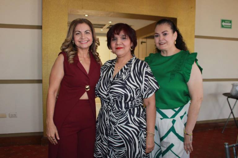 Honran la trayectoria laboral de Laura Sánchez, tras 29 años de trabajo en Grupo Noroeste