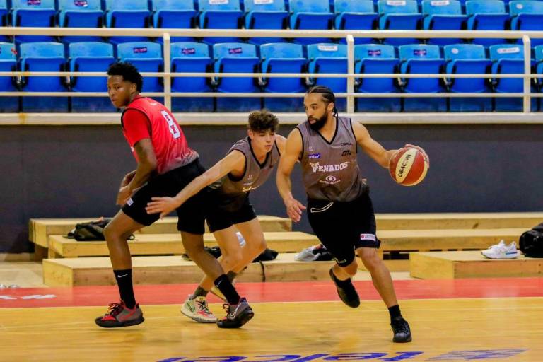 Venados Basketball sostiene doble práctica en su cuarto día de pretemporada