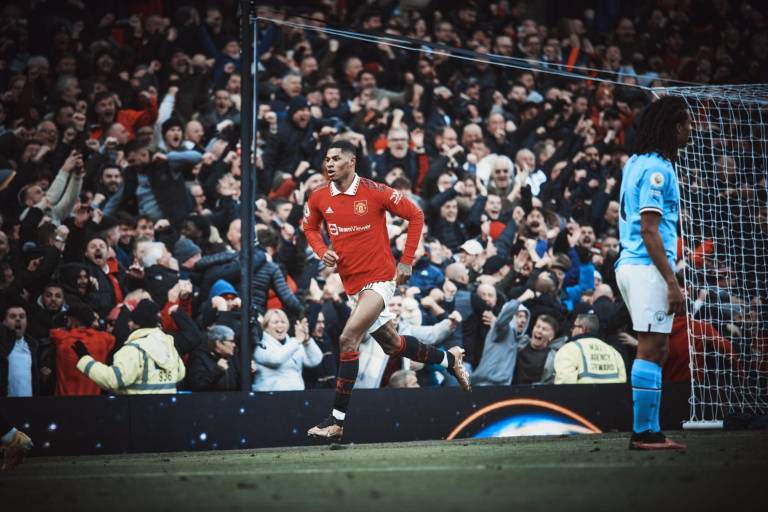 Manchester United se lleva el derbi ante el City