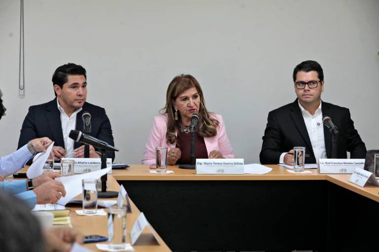 Rinde cuentas el Gobierno de Sinaloa al Congreso por préstamo para obras públicas