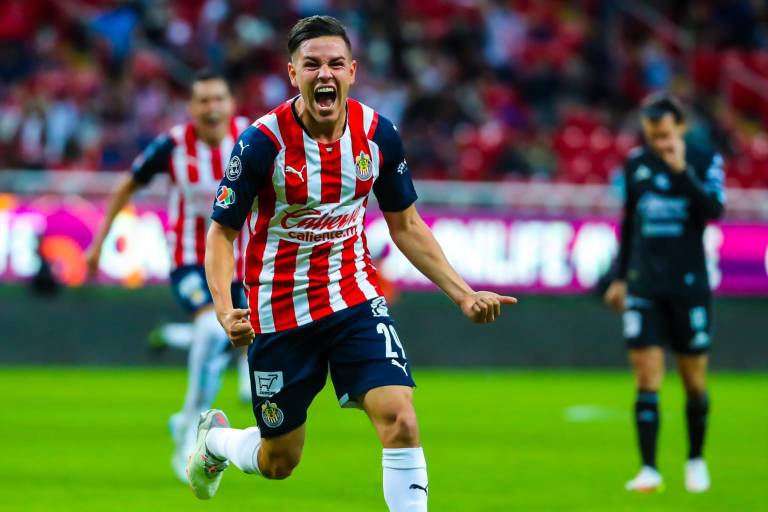 Mazatlán FC cae ante Chivas en su debut en el Clausura 2022