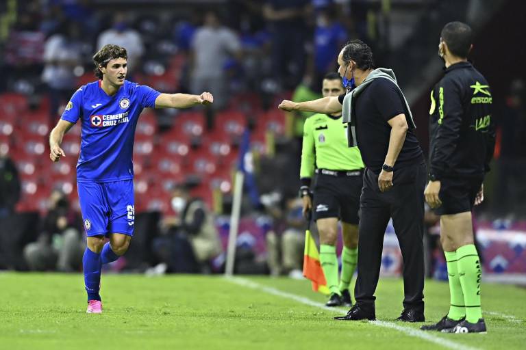 Cruz Azul busca borrar fantasmas; visita este jueves a Santos en la Ida de la final