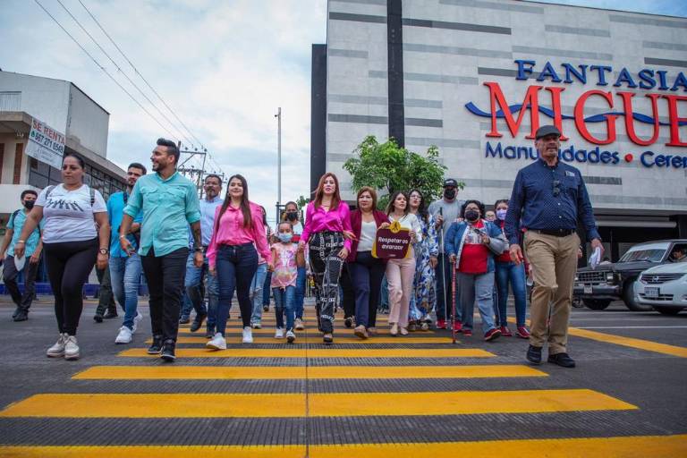 Con caminata, en Culiacán autoridades celebran el Día Mundial del Peatón