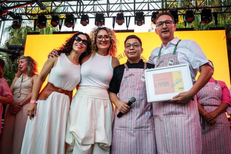 Celebran con ‘La Gran Mesa’, la unión, la gastronomía e identidad de los culiacanenses
