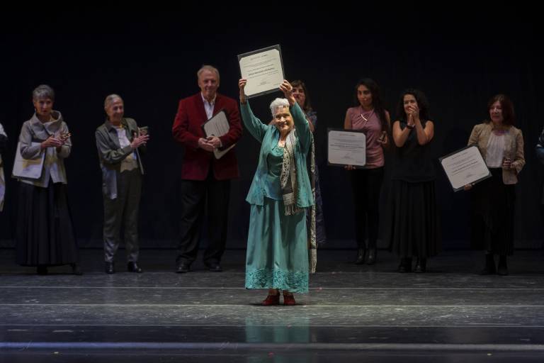 Aplauden la trayectoria de Alicia Montaño Villalobos en Bellas Artes