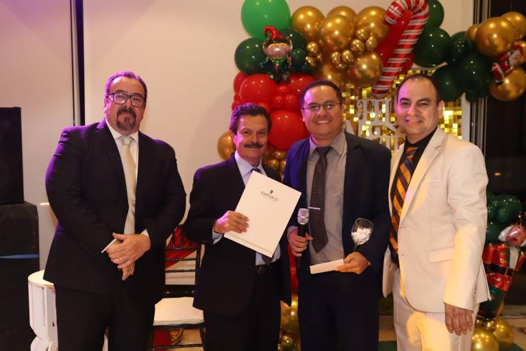 Martín Luis Morales rinde protesta como presidente de los abogados