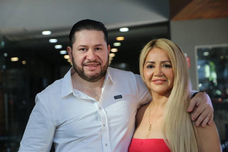 Disfrutan socios del Grupo Red Canaco de grata reunión