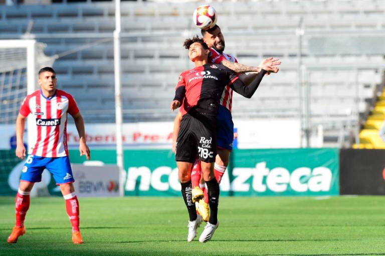 Atlas enciende la lucha del cociente con triunfo sobre San Luis