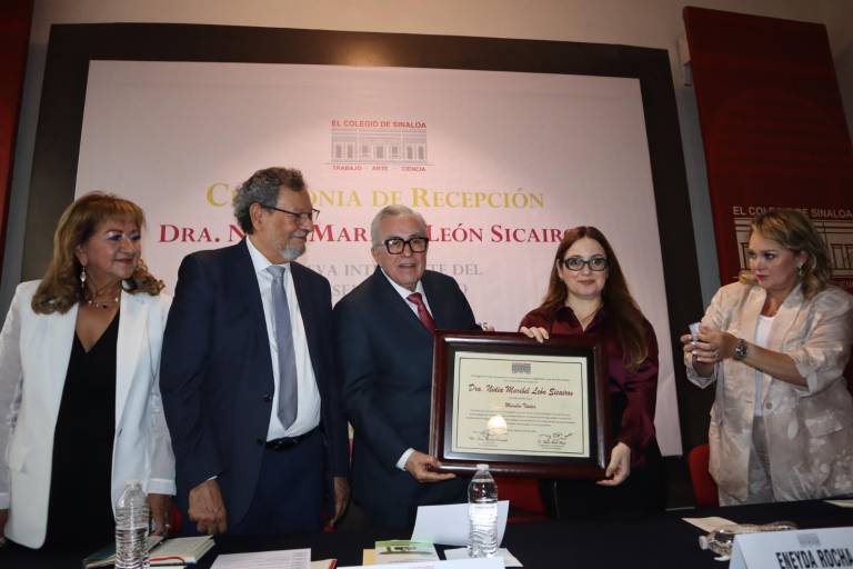 Nidia León Sicairos se integra como miembro a El Colegio de Sinaloa
