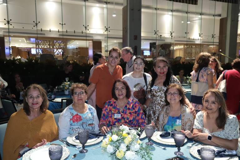 Conviven damas de Anspac en cena de bienvenida