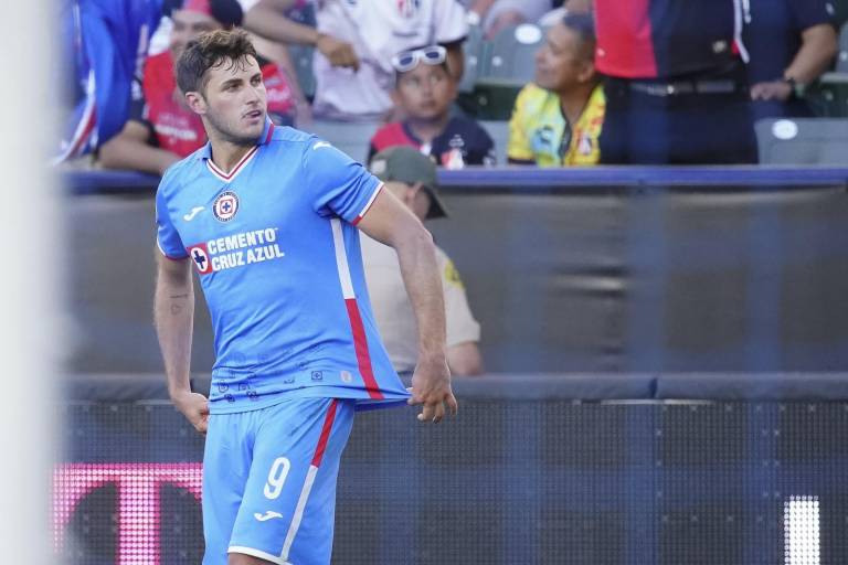 Santiago Giménez valora obtención de la Supercopa de la Liga MX por parte de Cruz Azul
