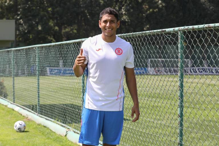 Chivas concreta el fichaje de sinaloense Luis Romo como parte del pago por Chiquete