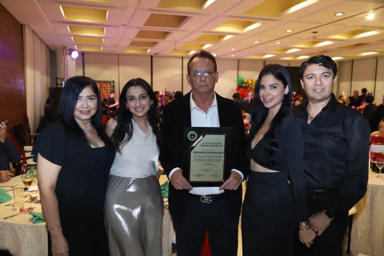 Martín Luis Morales rinde protesta como presidente de los abogados